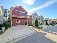 Building Photo - Weaverville Rental Rent Special!