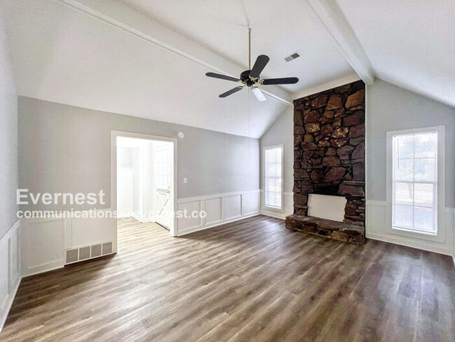 Building Photo - 3830 Kerfield Dr