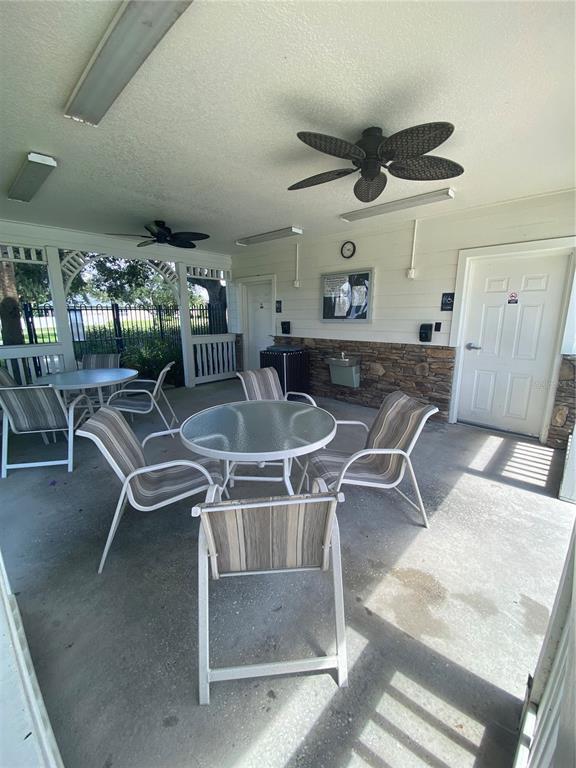 Building Photo - 611 1st Cape Coral Dr