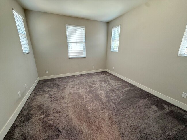 Building Photo - 6773 Solterra Vista Pkwy