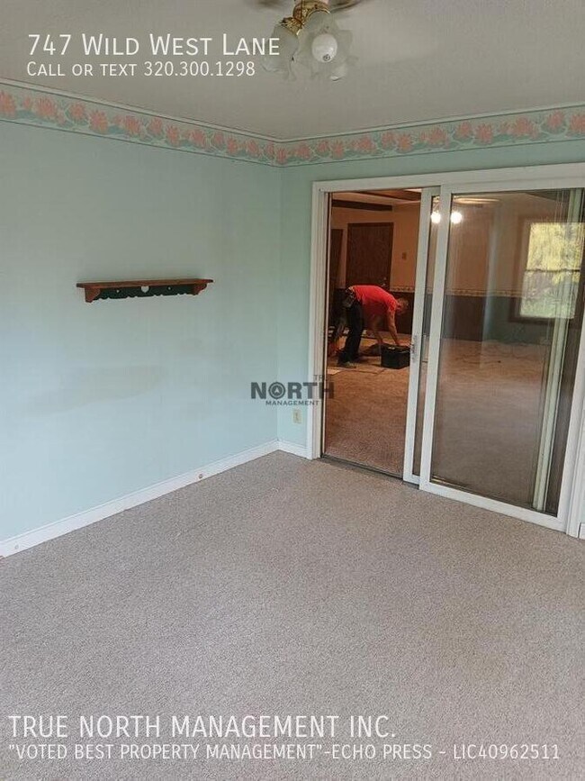 Building Photo - 747 Wild W Ln SW