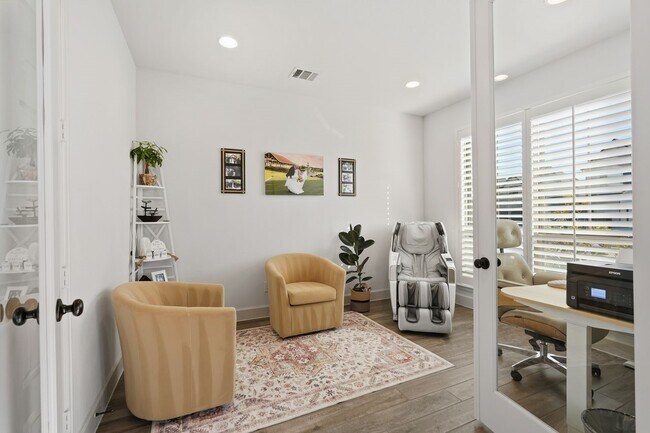 Building Photo - 28942 Woods Rose Ct