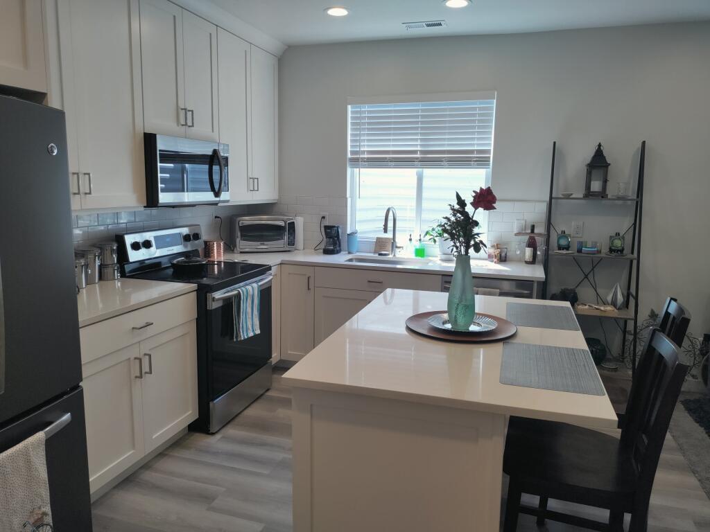 Kitchen look - 4265 S Steele Creek Ct