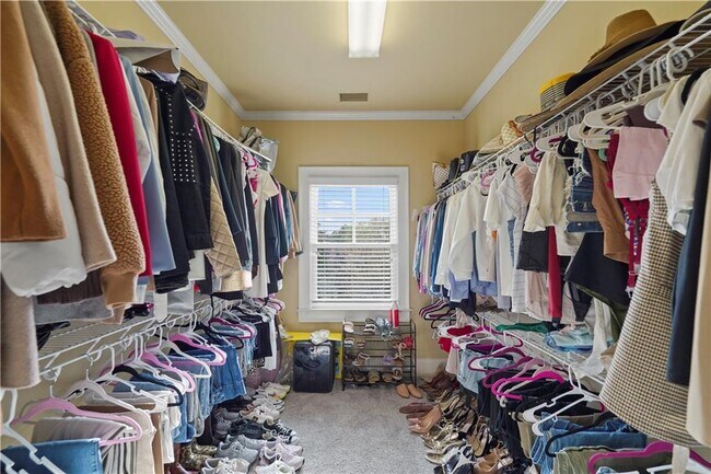 Building Photo - 2596 Rock Maple Dr NE