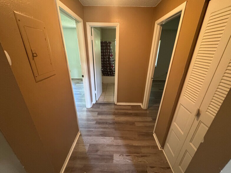 Building Photo - 7403 Mead Dr