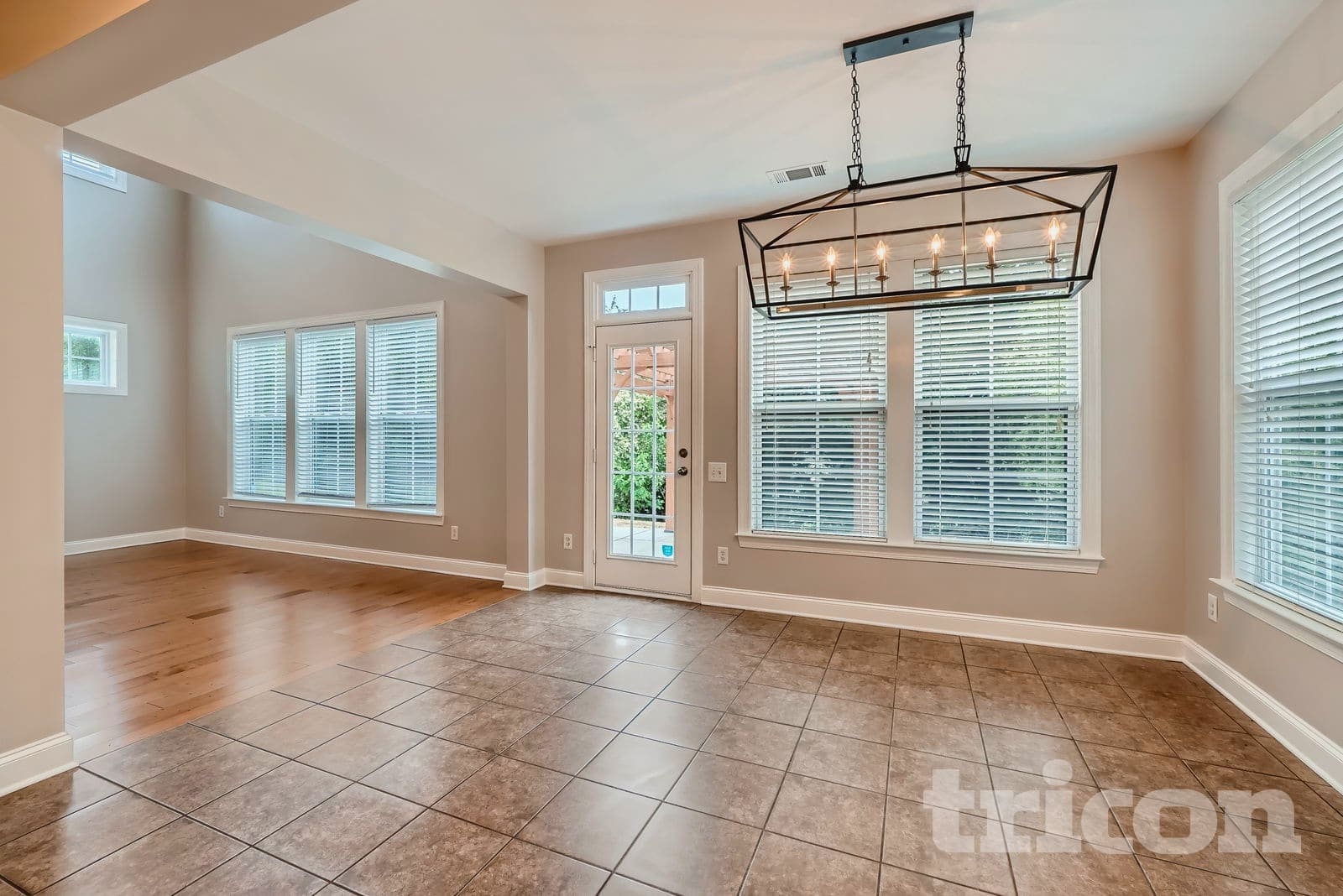 Building Photo - 303 Trillium St NW