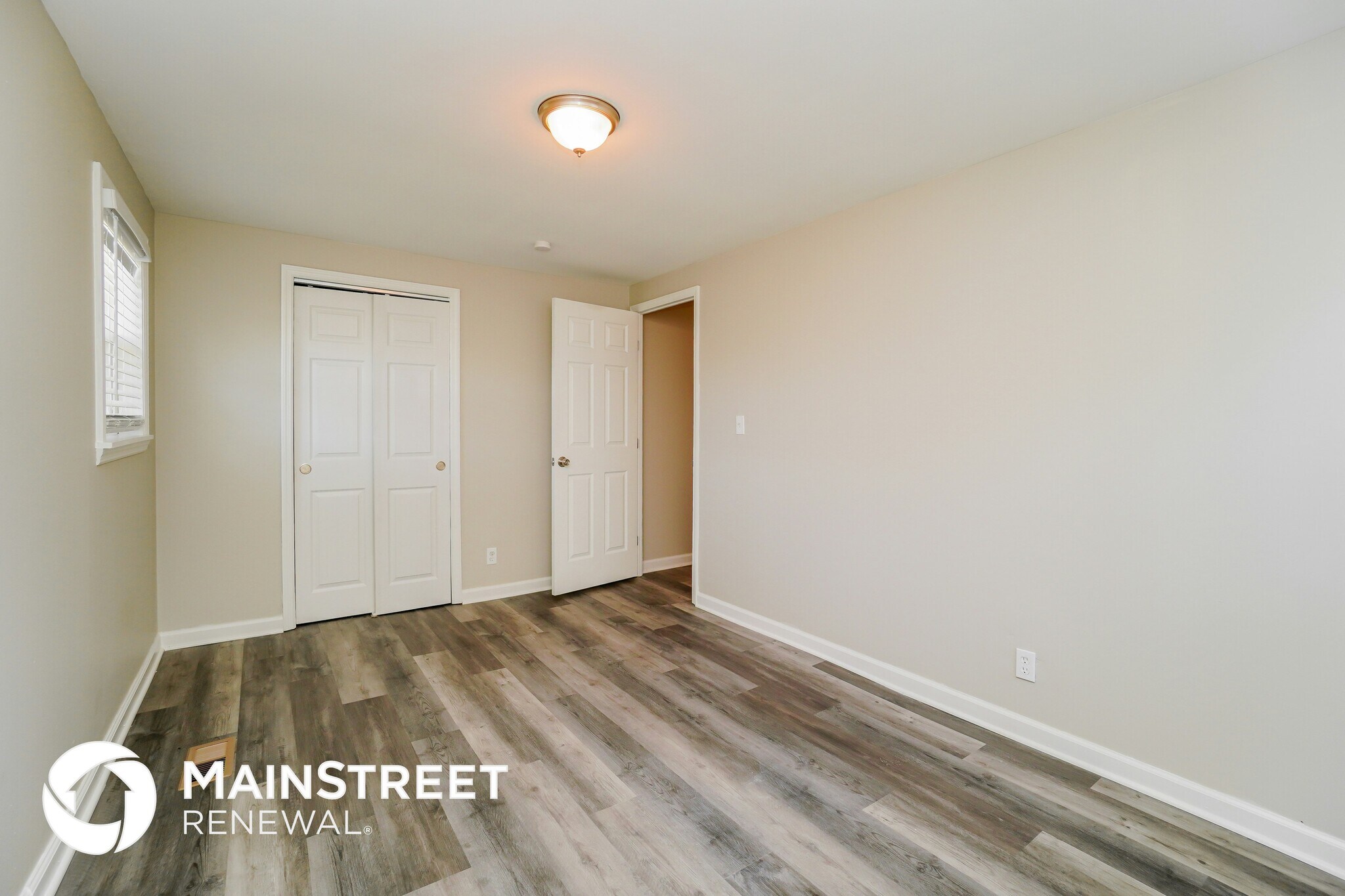 Building Photo - 357 Amesbury Dr