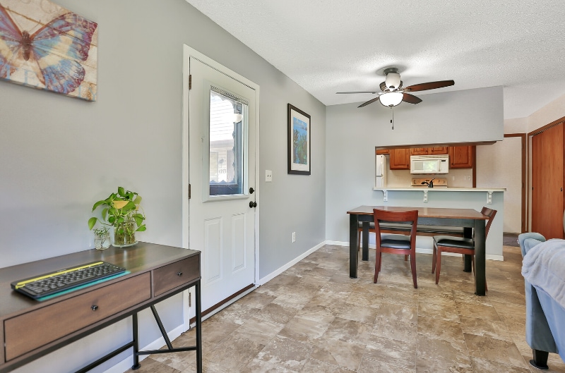 Building Photo - 1271 Greenbriar Ct