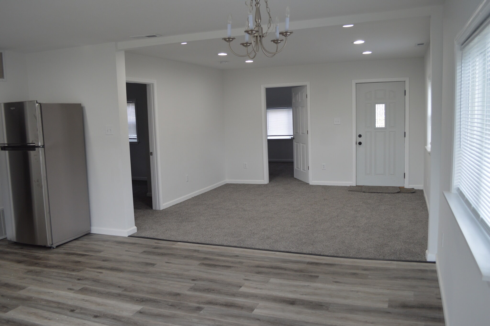 Living Room - 800 S Diamond St