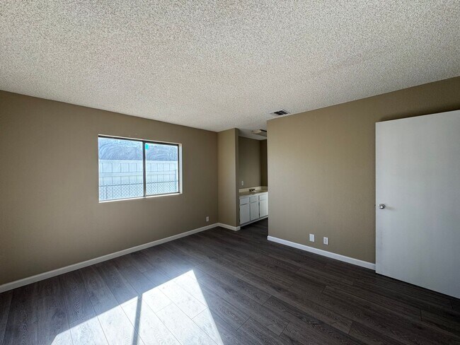 Building Photo - Single Family Home in Bullhead City, AZ!