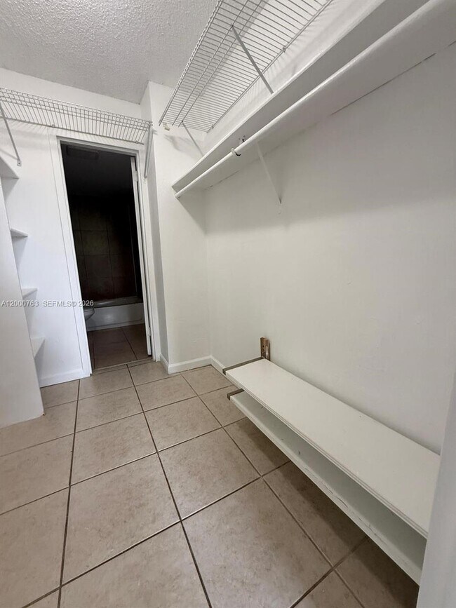 Building Photo - 1805 Sans Souci Blvd