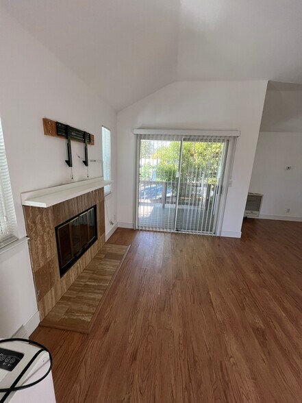 Building Photo - 515 Mission Ave