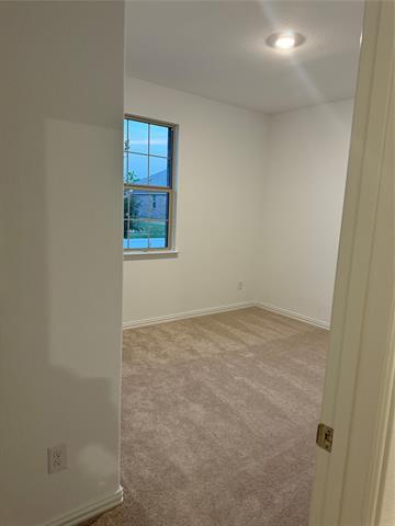 Building Photo - 143 Jenkinson Dr