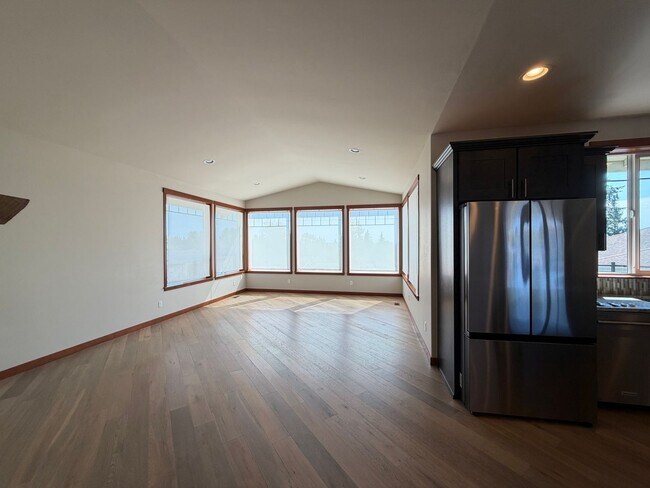 Building Photo - Military Discount - Please Inquire! ~ Whiskey Ridge View Home | 5 Bed + Bonus Living Space with O...