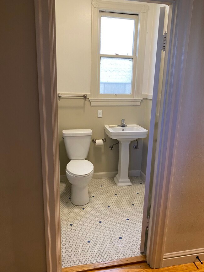 Building Photo - 741 14th St