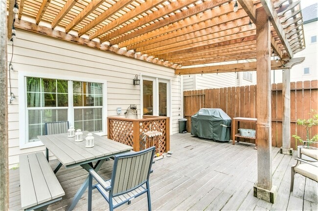 Building Photo - 5742 Kiam St