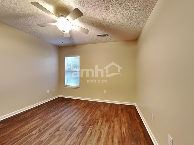 Building Photo - 5277 Copley Cir