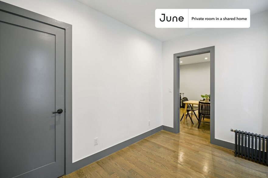 Building Photo - Room in Shared 4 bed/2 bath home