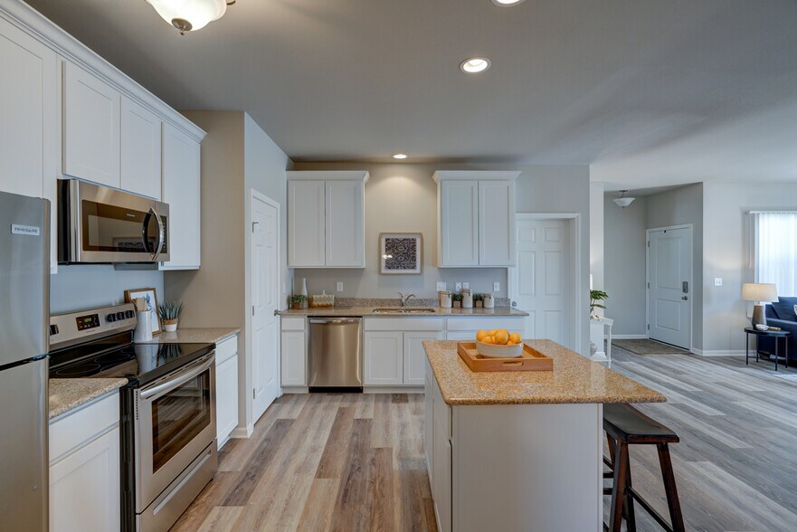 Building Photo - 624 McKay Way