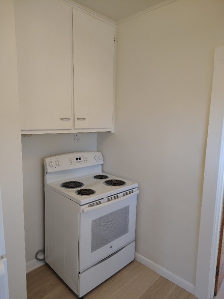 Building Photo - 3855 Julian St