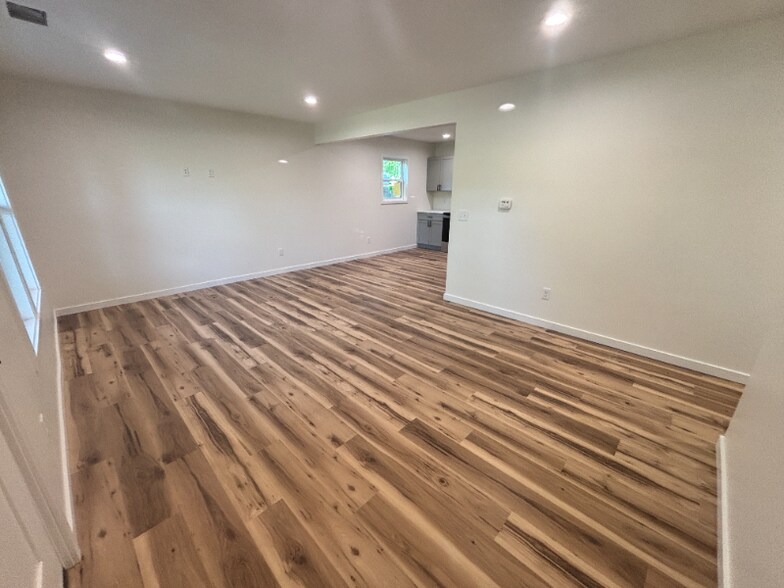 Building Photo - 3651 S 9th St