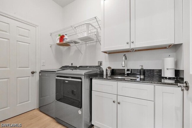 Building Photo - 765 Bentwater Cir