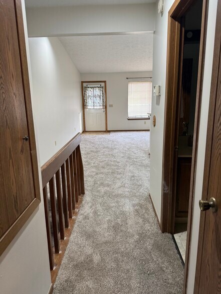 Building Photo - 4019 Lillie Ave