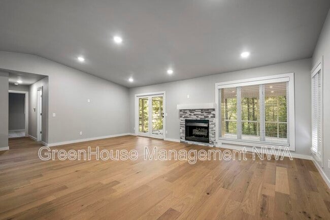 Building Photo - 6 Erith Ln