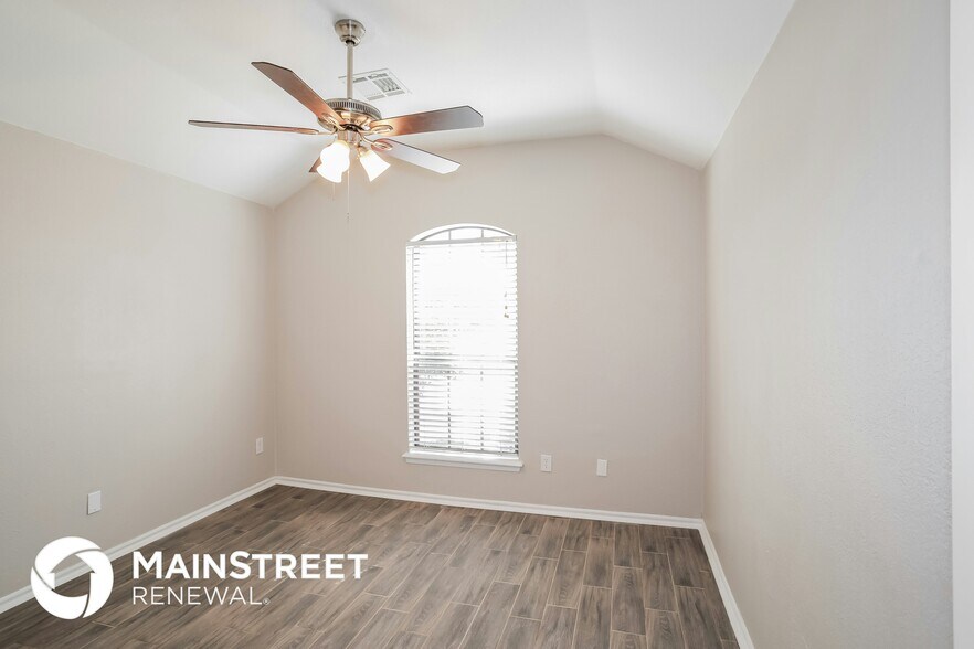 Building Photo - 2605 NW 162nd St