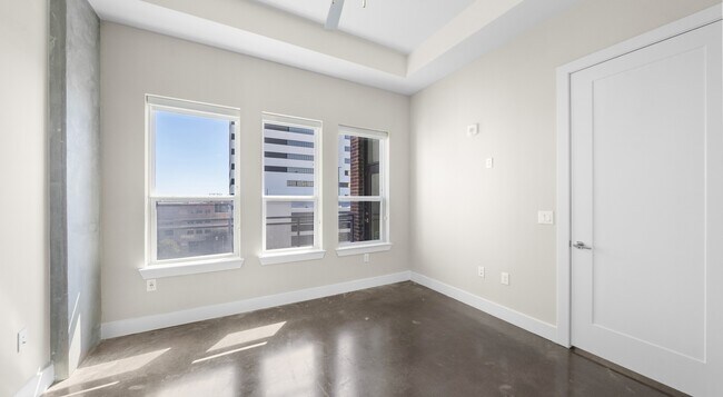 Building Photo - Stylish Apt, Sweet Deal – Up to 1 Month Free!