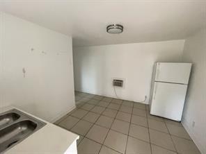 Building Photo - 4609 Milburn Ln