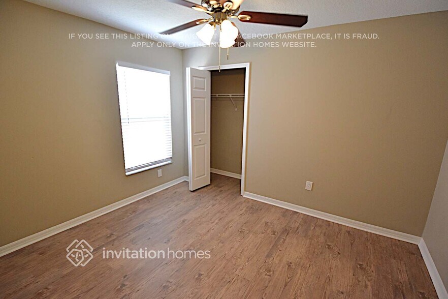 Building Photo - 1812 Cattleman Dr