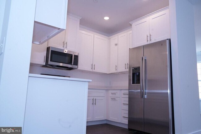 Building Photo - 116 Stoutsburg Blvd