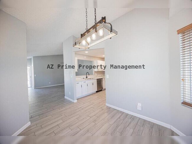 Building Photo - 8870 W Villa Rita Dr