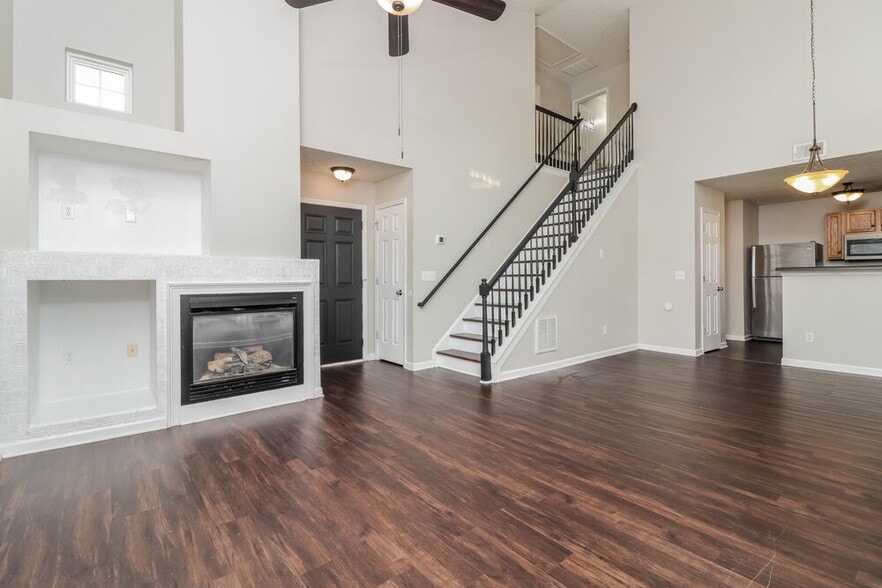 Building Photo - 124 Swanee Ln