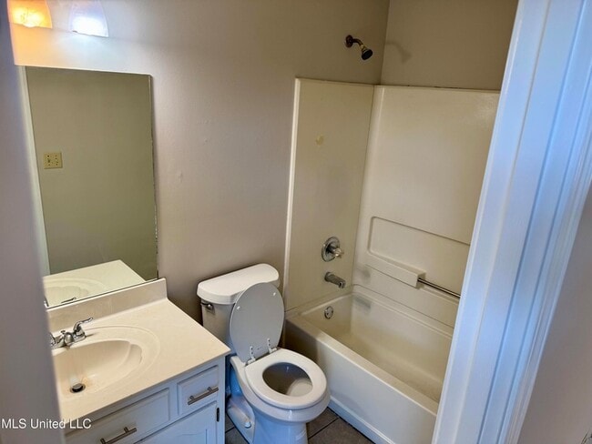 Building Photo - 4289 Brighton Dr