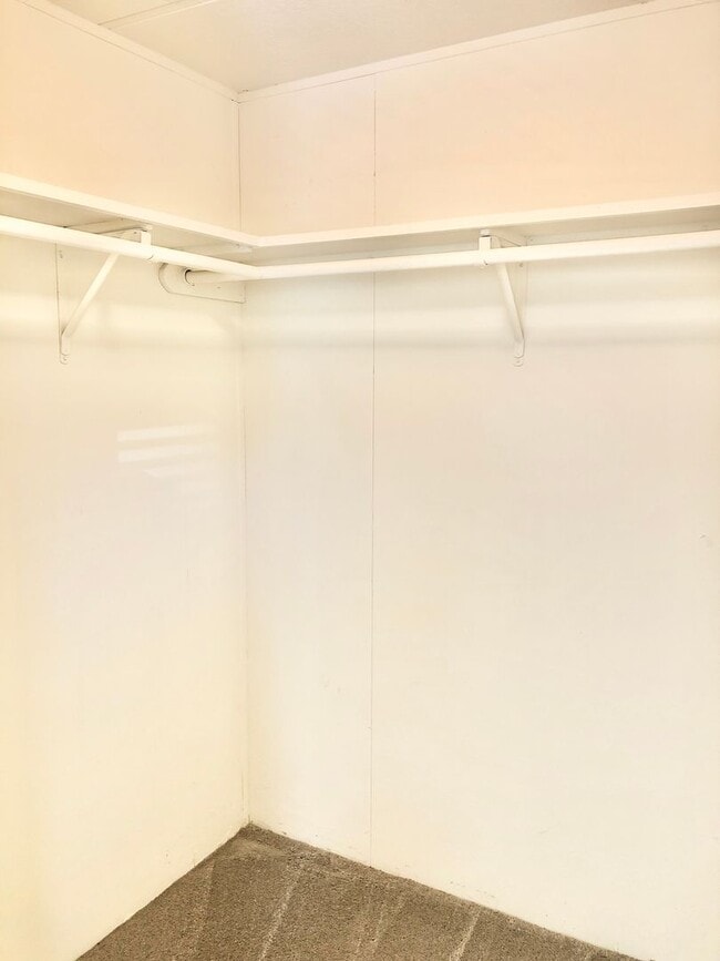 Building Photo - Awesome Updated Single Story in The Darling "Farm" Community of Wildomar, Close to Everything, bu...