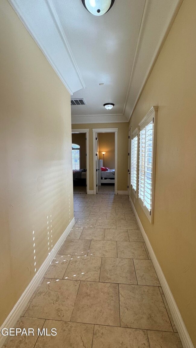 Building Photo - 7381 Black Mesa Dr