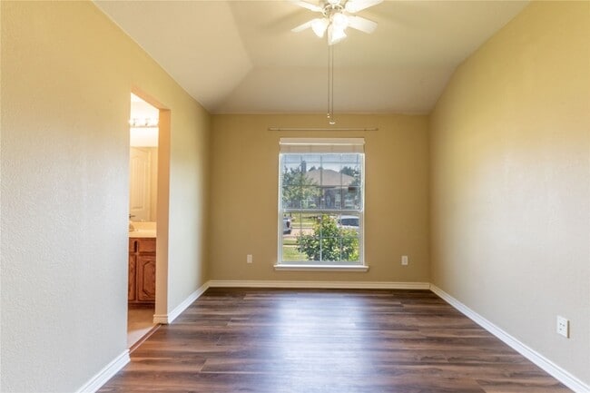 Building Photo - 343 Montana Trail