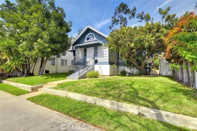 Building Photo - 757 N Loma Vista Dr