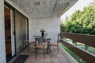 Building Photo - 5301 E Waverly Dr