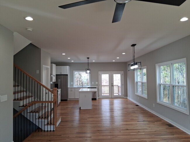 Building Photo - 3200 Tackett Rd