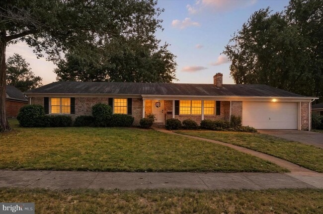 Building Photo - 974 Fairview Ave