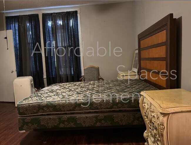 Building Photo - 160 Lamar St