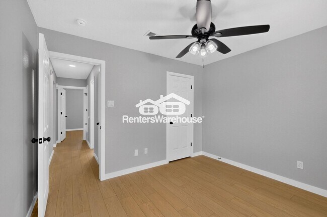 Building Photo - 3945 Spoonwood Ln
