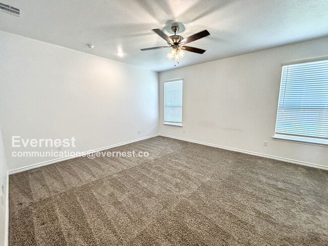 Building Photo - 857 Freedom Cir