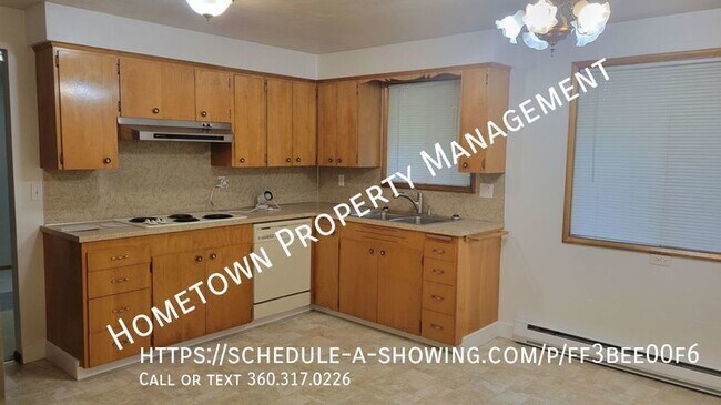 Building Photo - 3 Bedroom Rambler Available now!!