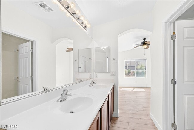 Building Photo - 10011 Diamond Summit Ct