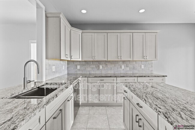 Building Photo - 111 High Hope Ln