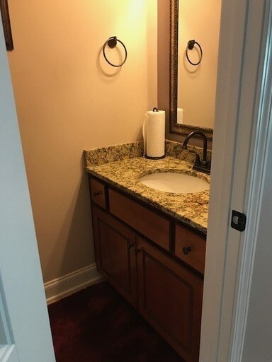 Building Photo - Stunning New Home with Master on the Main